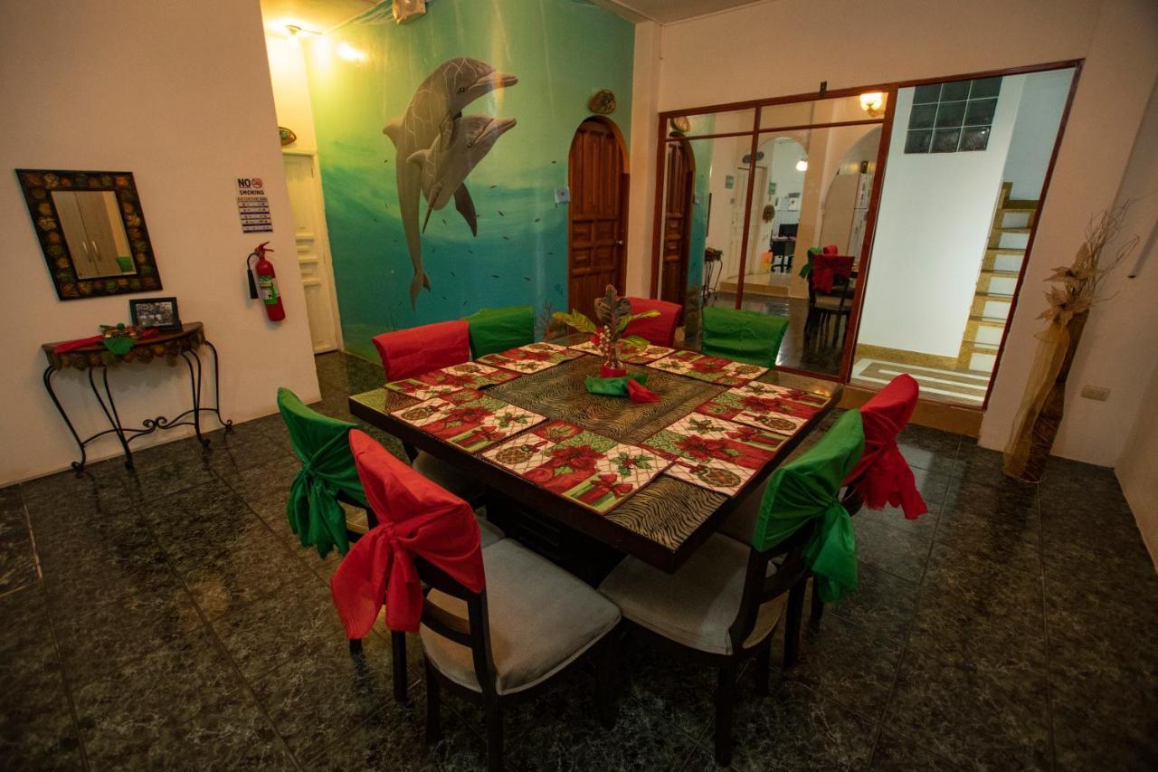 Hostal Gosen بويرتو بكويريزو مورينو المظهر الخارجي الصورة