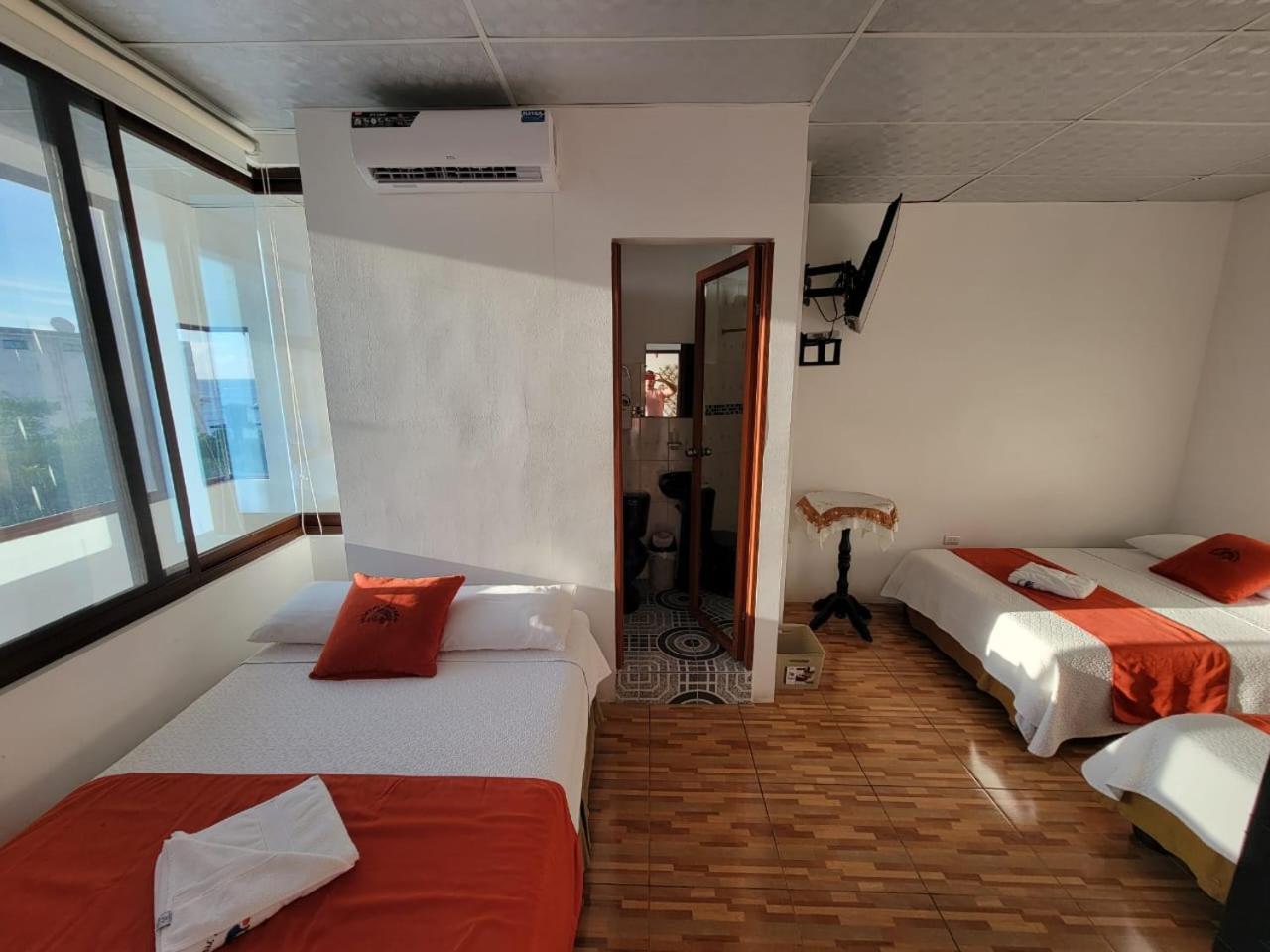 Hostal Gosen بويرتو بكويريزو مورينو المظهر الخارجي الصورة