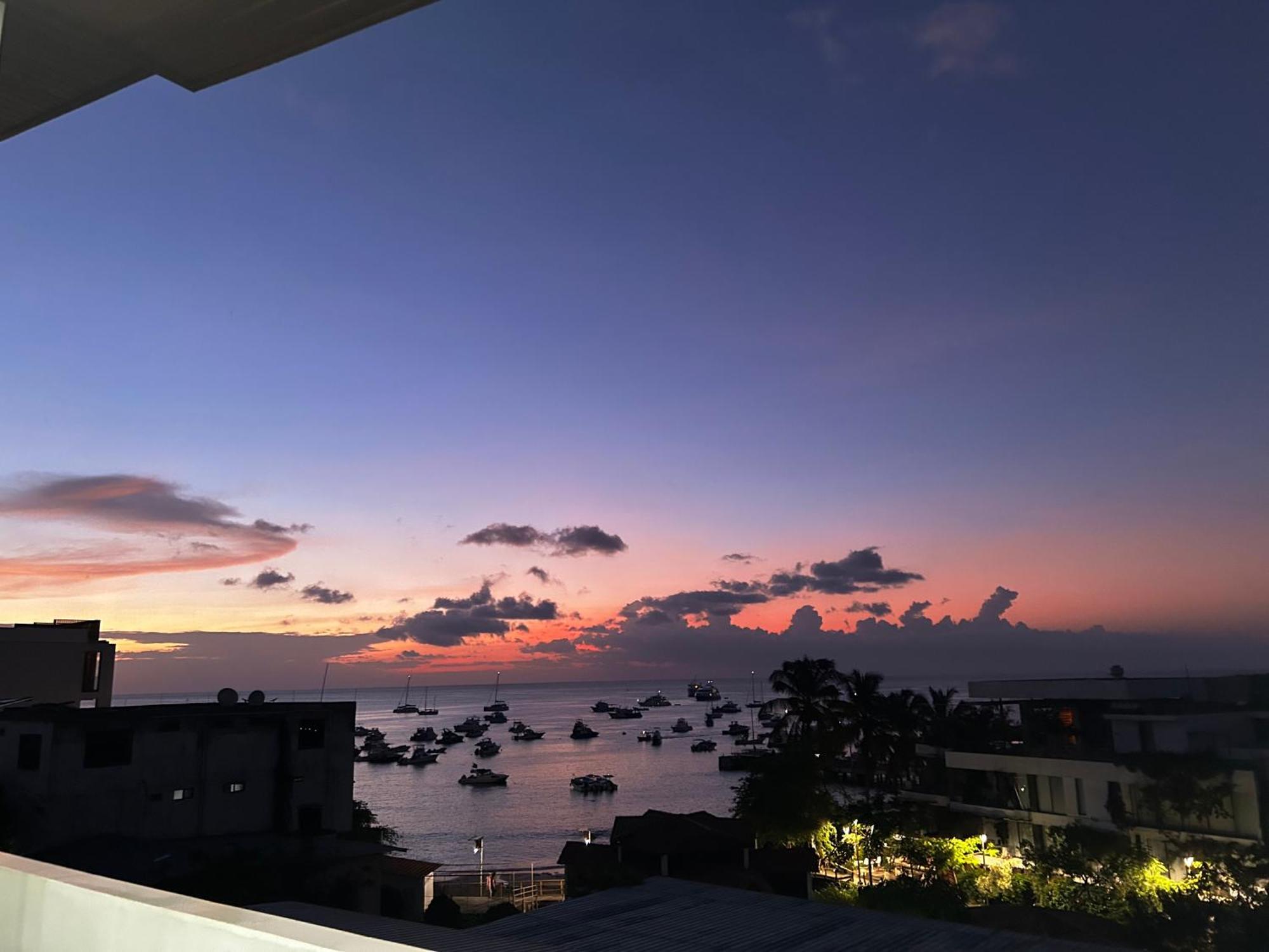 Hostal Gosen بويرتو بكويريزو مورينو المظهر الخارجي الصورة